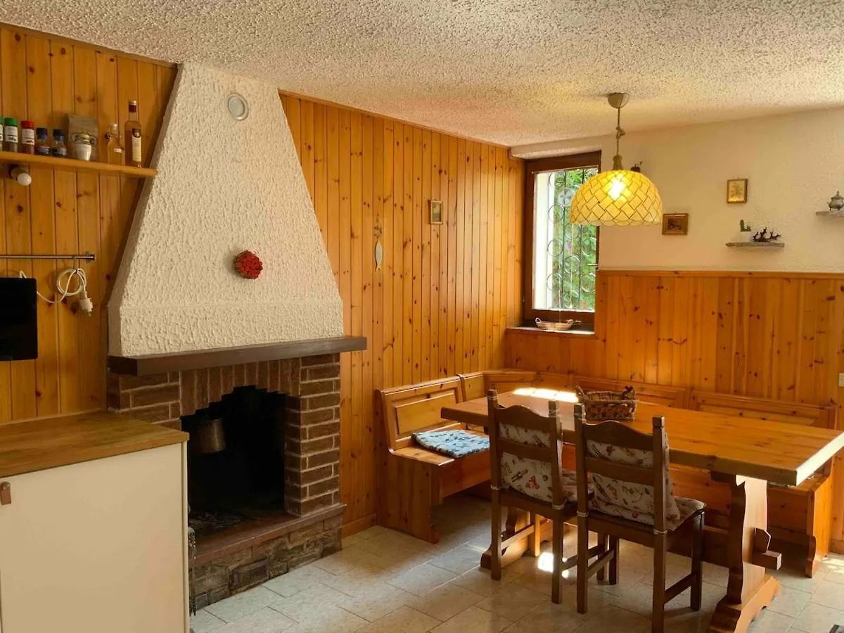 Bellano Cottage - With Private Garden And Garage